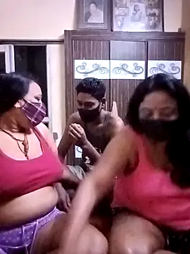 LoveOnStream online show from 02/25/26, 01:50