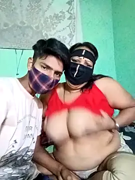 LoveOnStream online show from 11/20/25, 03:29