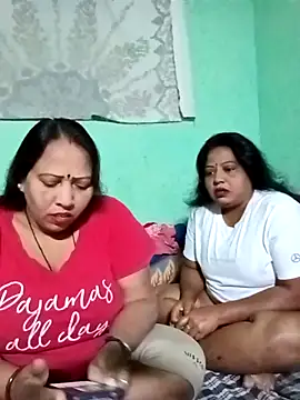 LoveOnStream online show from 11/28/25, 12:55