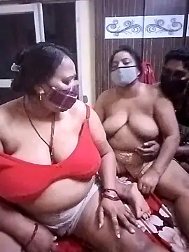 LoveOnStream online show from 02/14/26, 01:44