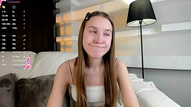 NanaMertins online show from 12/05/25, 01:16