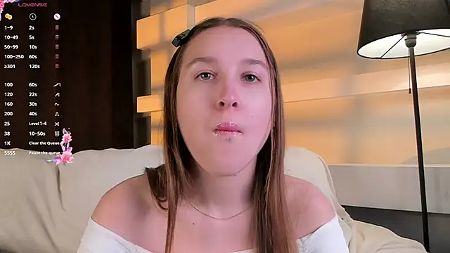 NanaMertins online show from 12/04/25, 01:15