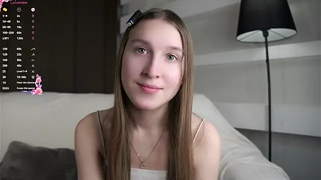 NanaMertins online show from 12/17/25, 01:43