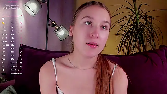 NanaMertins online show from 10/22/25, 01:05