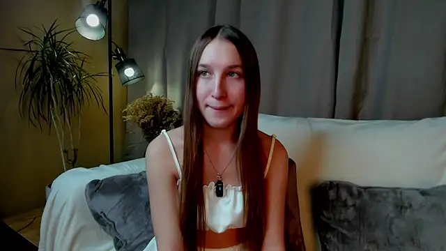 NanaMertins online show from 11/08/25, 02:04