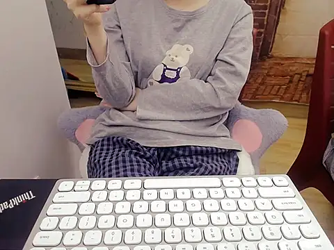 Lamoon 2k online show from 10/30/25, 03:27