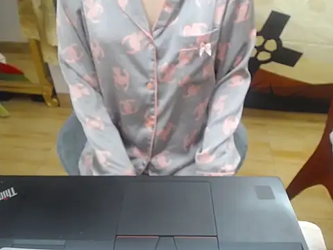 Lamoon 2k online show from 10/31/25, 04:20