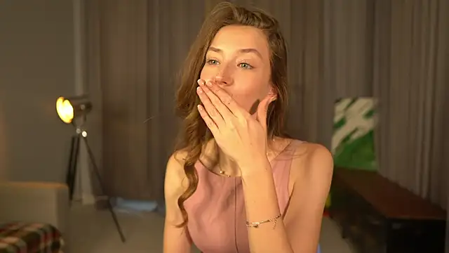 DeeannaBoera online show from 10/25/25, 04:22