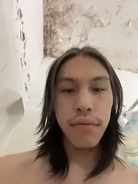 heytherepeoples717 online show from 12/05/25, 05:28