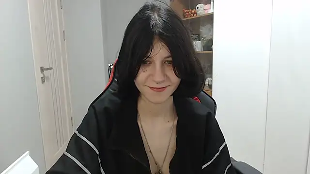 TinaQuiin online show from 09/24/25, 08:10