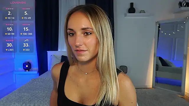 LenaaStar online show from 11/04/25, 03:38