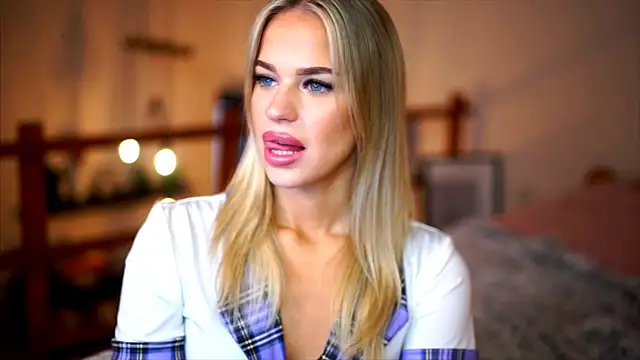 Emilyvanroessel online show from 01/10/26, 08:20