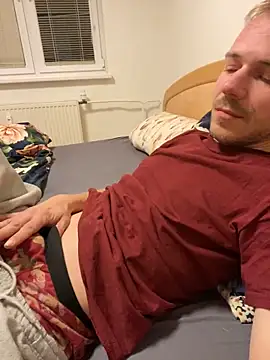 Skinny0150 online show from 12/17/25, 09:53