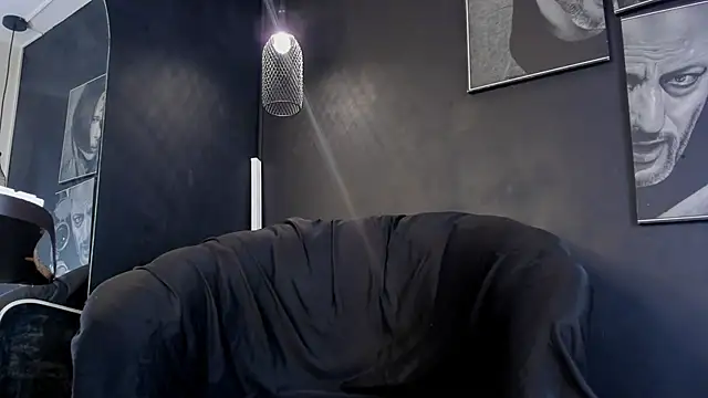 jett savage online show from 12/04/25, 01:54