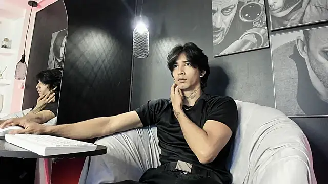 jett savage online show from 10/06/25, 01:45