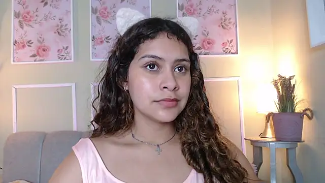 CurlyDani online show from 12/13/25, 08:04