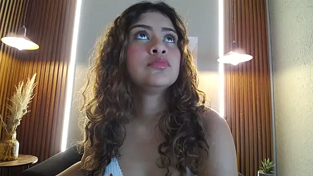 CurlyDani online show from 04/07/26, 02:02