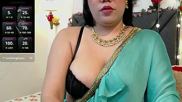 Snapshot of IndraKaur_ chatting on 04/25/26, 01:41 IndraKaur online show from 04/25/26, 01:41