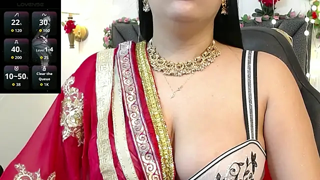 Snapshot of IndraKaur_ chatting on 05/27/26, 12:01 IndraKaur online show from 05/27/26, 12:01