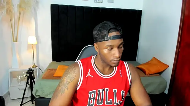 chrstian lewis1 online show from 11/09/25, 01:37