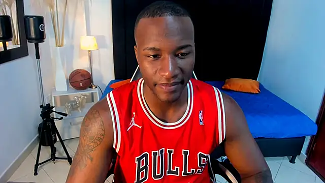 chrstian lewis1 online show from 11/21/25, 02:05