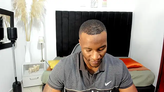 chrstian lewis1 online show from 11/10/25, 11:37