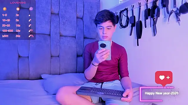 Snapshot of Felipe_Cold chatting on 02/07/26, 02:41 Felipe Cold online show from 02/07/26, 02:41