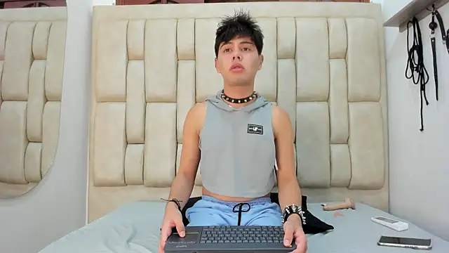 Snapshot of Felipe_Cold chatting on 01/13/26, 02:26 Felipe Cold online show from 01/13/26, 02:26