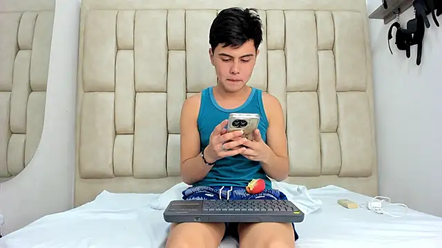 Felipe Cold online show from 10/11/25, 02:01