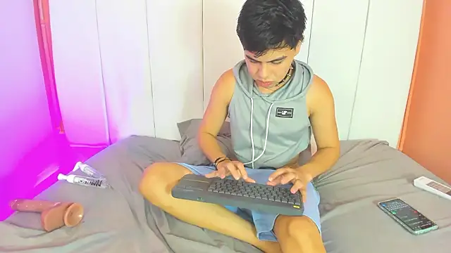 Snapshot of Felipe_Cold chatting on 02/03/26, 06:22 Felipe Cold online show from 02/03/26, 06:22