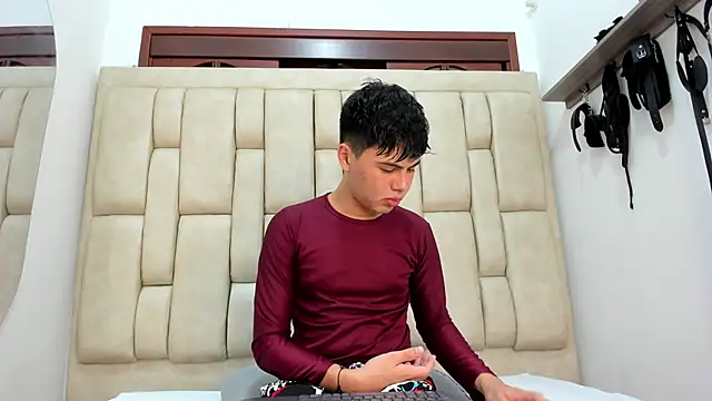 Felipe Cold online show from 10/05/25, 02:13