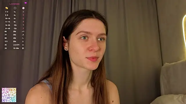 MinaMancilla online show from 11/05/25, 04:04