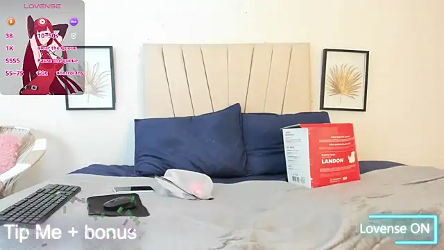  Miaa khalifa  online show from 03/26/26, 12:03