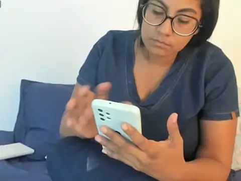  Miaa khalifa  online show from 10/15/25, 12:13