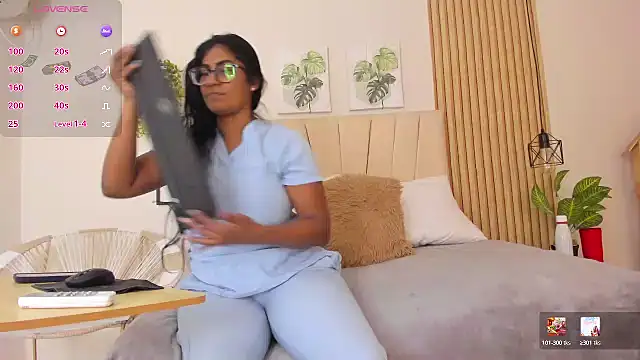  Miaa khalifa  online show from 07/21/26, 12:17
