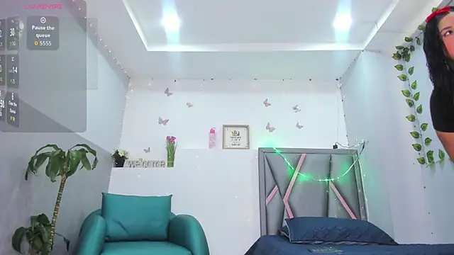 aurora tziu online show from 02/14/26, 04:02