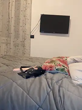 amalia202555 online show from 10/08/25, 07:47