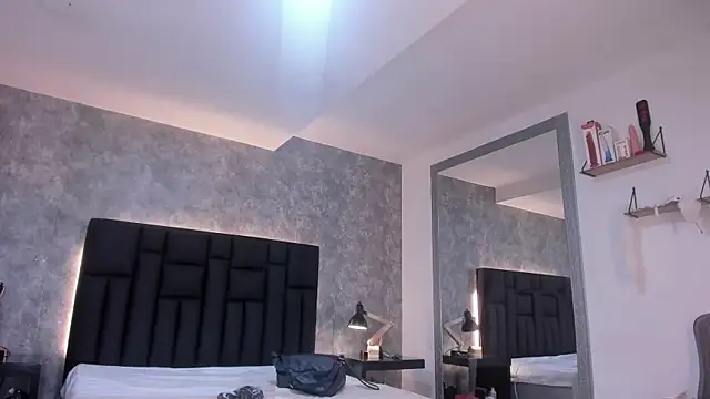 Snapshot of crystaldarliing chatting on 01/16/26, 08:46 crystaldarliing online show from 01/16/26, 08:46