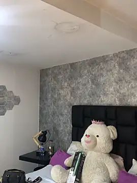 crystaldarliing online show from 06/01/26, 05:23