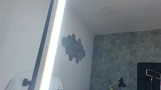 crystaldarliing online show from 04/13/26, 04:22