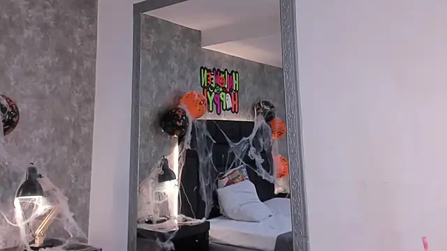 crystaldarliing online show from 10/22/25, 03:22