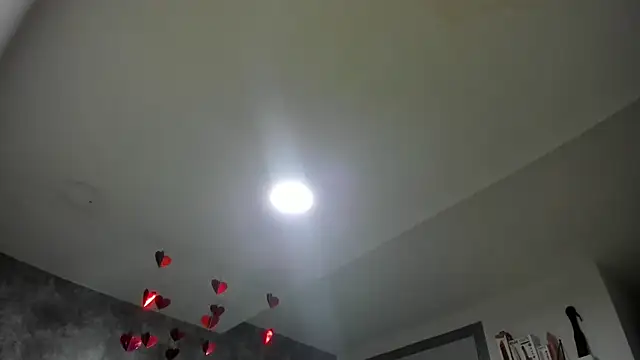 Snapshot of crystaldarliing chatting on 02/18/26, 02:57 crystaldarliing online show from 02/18/26, 02:57