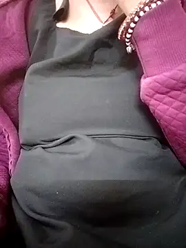 Cuthira online show from 12/19/25, 03:14