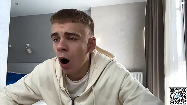 Snapshot of echowraith chatting on 11/01/25, 07:57 echowraith online show from 11/01/25, 07:57