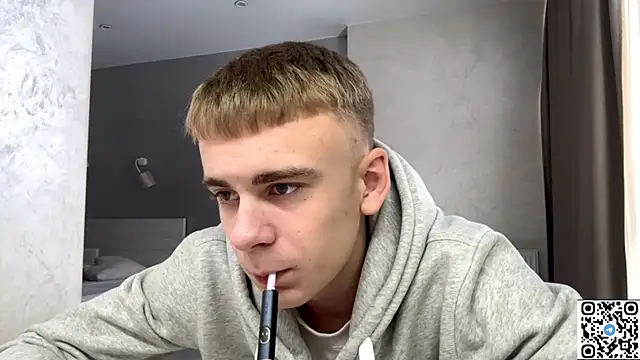 Snapshot of echowraith chatting on 11/22/25, 09:19 echowraith online show from 11/22/25, 09:19