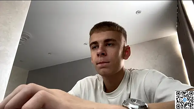 Snapshot of echowraith chatting on 09/20/25, 07:35 echowraith online show from 09/20/25, 07:35