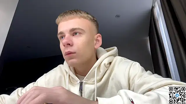 Snapshot of echowraith chatting on 10/22/25, 05:07 echowraith online show from 10/22/25, 05:07