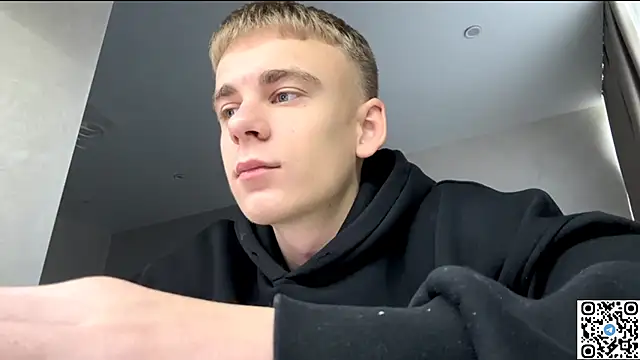 Snapshot of echowraith chatting on 10/05/25, 07:43 echowraith online show from 10/05/25, 07:43