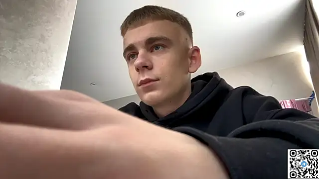 Snapshot of echowraith chatting on 10/19/25, 07:44 echowraith online show from 10/19/25, 07:44