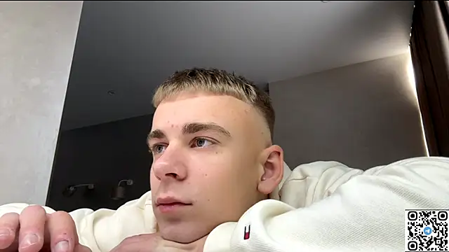 Snapshot of echowraith chatting on 10/11/25, 07:31 echowraith online show from 10/11/25, 07:31